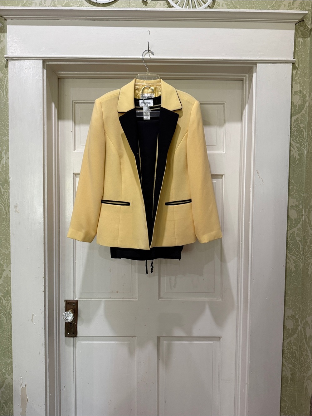 Women’s Yellow Contrast Pants Suit - Picture 1 of 8